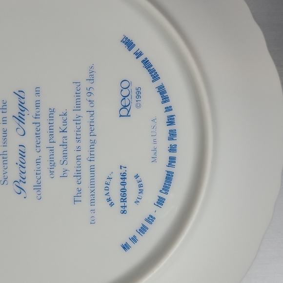 HP🥰Sandra Kuck Angel of Peace 1995 & Plate Hanger - Picture 5 of 8